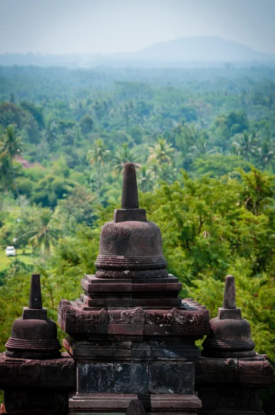 Stupa av Borobudur nära Yogyakarta — Stockfoto