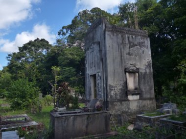 terk edilmiş mezarlıkta eski Cizvit görevler Arjantin kalıntıları