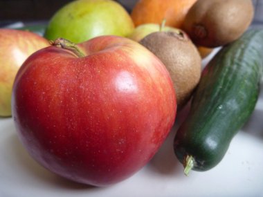 taze sağlıklı meyve vitaminleri tam karışımı