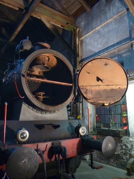 Big black old historical steam train — Stock Photo, Image