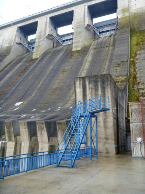 Baraj orlik Vltava Nehri üzerinde alt