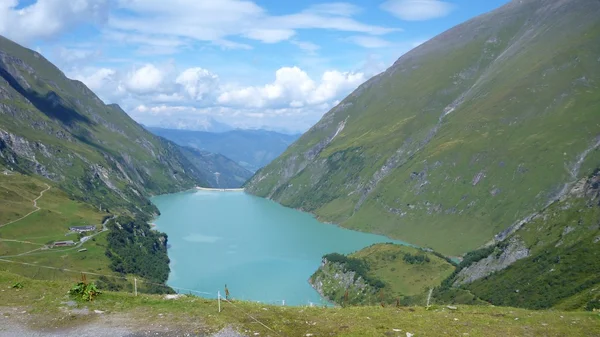 Stausee mooserboden damm in den österreichischen alpen — Stockfoto