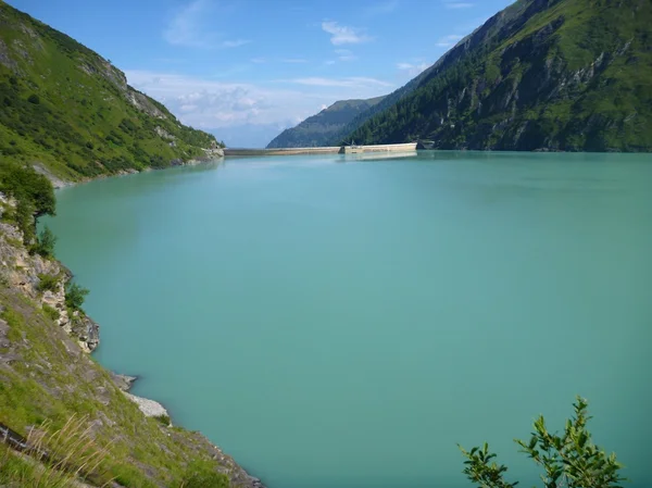 Stausee mooserboden damm in den österreichischen alpen — Stockfoto