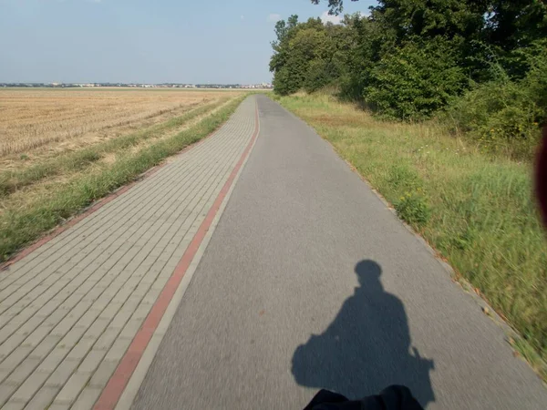 Sombra Motociclista Com Bicicleta Estrada — Fotografia de Stock