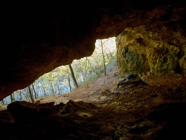 Caverna Calcário Desfiladeiro Mala Paklenica Croácia — Fotografia de Stock