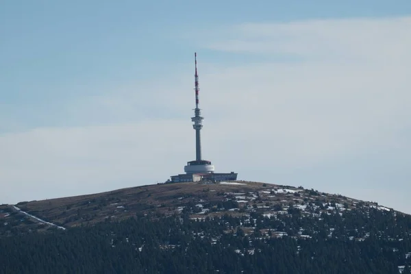 Torre Antena Praded Alta Vista Montanha Distatn Inczechia Jeseniky — Fotografia de Stock