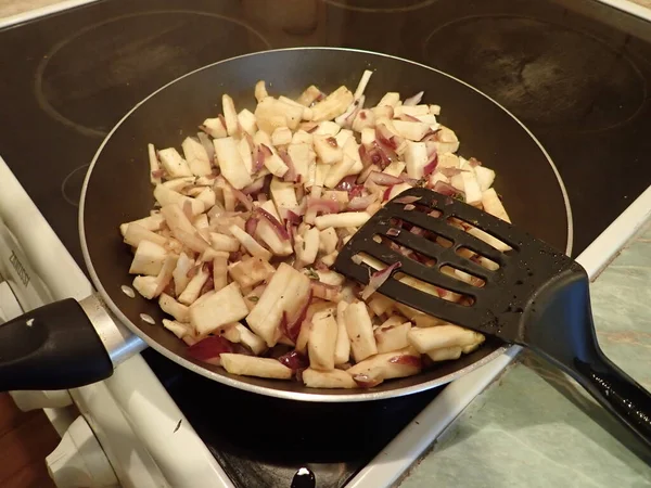 Cottura Insalata Vegetale Calda Con Sedano — Foto Stock