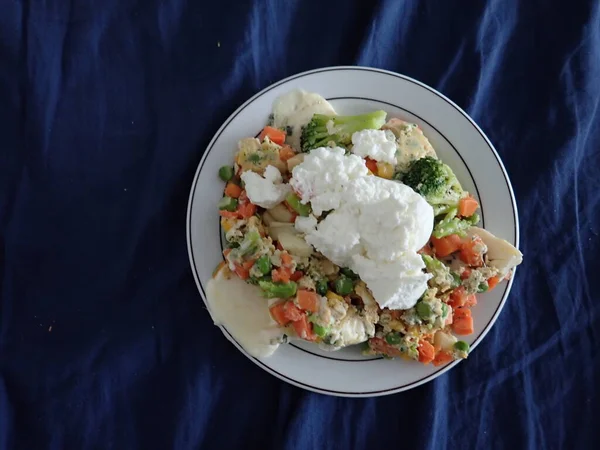 Fresh Varm Vegetable Salad Cream Cheese — Stock Photo, Image