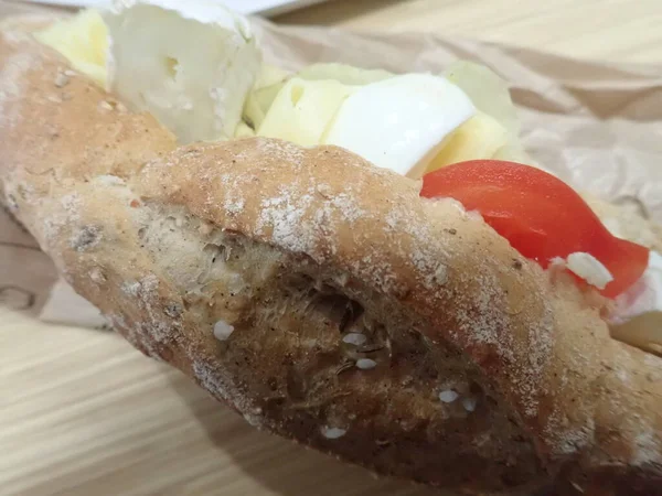 Baguette Szendvics Részletei Sajttal Zöldséggel — Stock Fotó