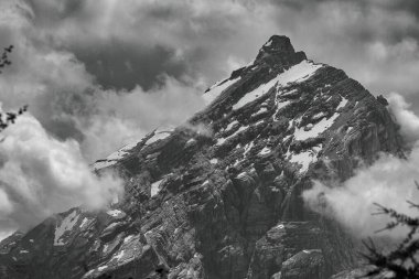 İtalyan dolomitleri güney tirol monte antelao 'da inanılmaz kaya manzarası
