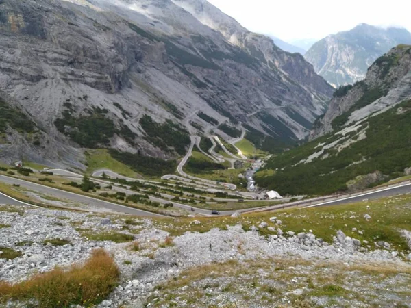 Schöne Landschaft Und Straßen Des Nationalparks Stelvio Den Alpen Sommer — Stockfoto