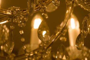 Değerli tarihi kristal tavan ışığı sarayda