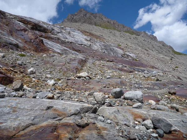 Rocas coloridas en un valle glaciar — Foto de Stock