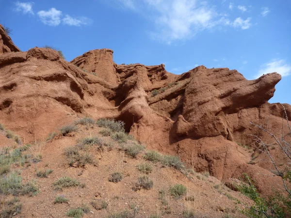 Red rock formations in Canyon Konorchek in Kyrgyzstan — Stock Photo, Image