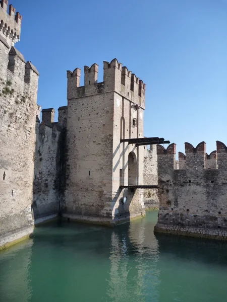 Torre di Forte Sirmione a sud del lago di garda — Foto Stock