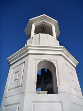 küçük beyaz çan towet çan ile