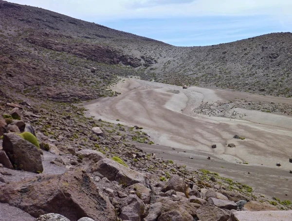 Volcán nevado chachani sobre arequipa — Foto de Stock