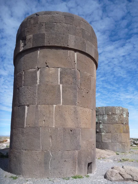 Sitio de entierro pre-inca sillustani con chulpas — Foto de Stock