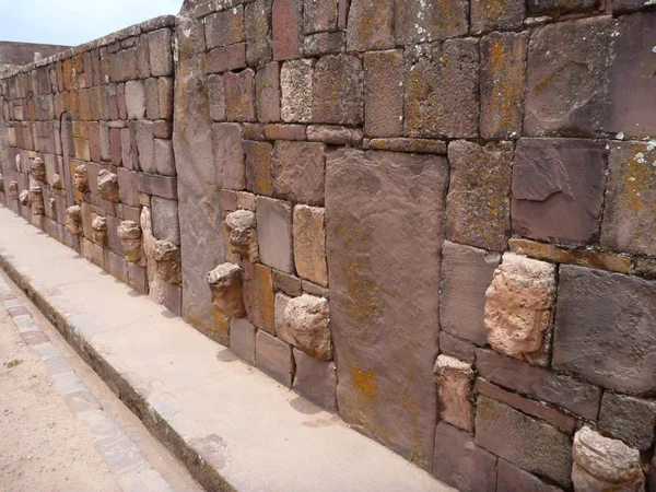 Tiwanaco archaeological site next to la paz — Stock Photo, Image