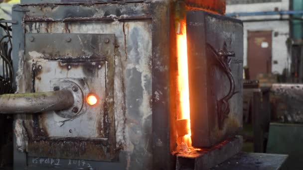 Blacksmith Workshop Bright Flames Furnace — Stockvideo