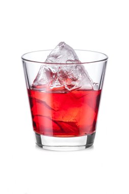 Kırmızı alkollü kokteyl Negroni