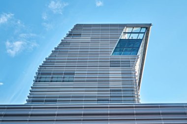 Oslo, Norveç - 7 Eylül 2025: Estudio Herreros tarafından tasarlanan Munch Müzesi 'nin ilginç ve asimetrik binasının dış görünümü