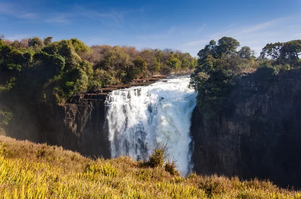 Weergave van de Victoria Falls in Zimbabwe, Afrika — Stockfoto