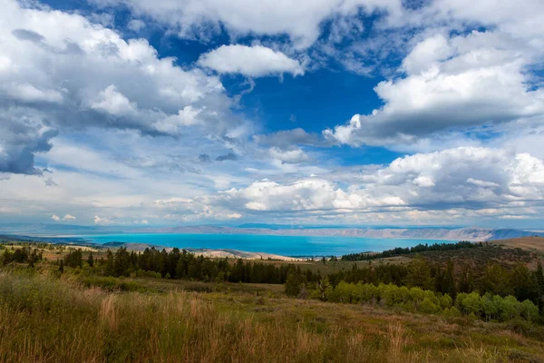 Vista Panorámica Del Lago Bear Ubicado Frontera Los Estados Utah —  Fotos de Stock