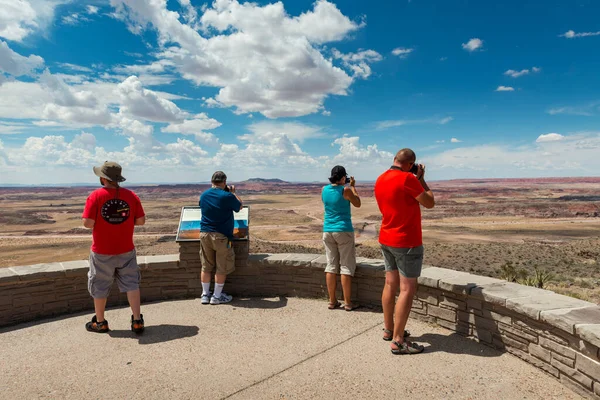 Petrified Forest National Park Arizona July 2014 Tourists Photographing Landscape — 스톡 사진