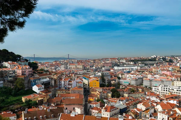 Lizbon Şehir Merkezine Graca Bakış Alanı Ndan Miradouro Graca Bakınız — Stok fotoğraf