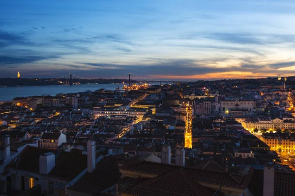 Panoramablick Auf Die Innenstadt Von Lissabon Bei Sonnenuntergang Mit Dem — Stockfoto
