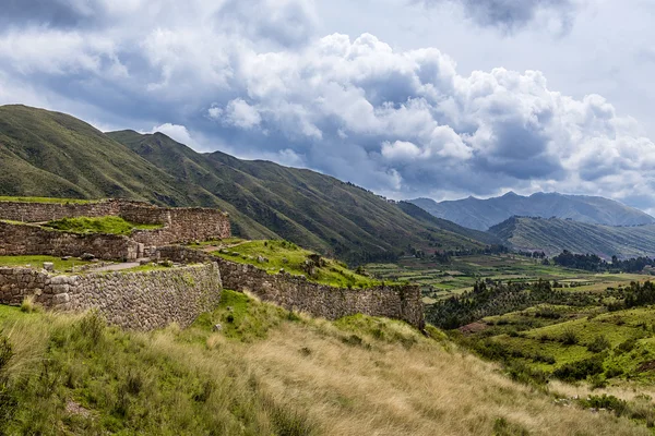 Руины Пакапукара возле Куско в Перу — стоковое фото