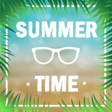 Poster yaz saati palmiye dalları plaj ve deniz ile arka planda dekore edilmiştir. Vektör