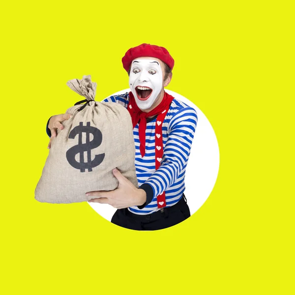 Mime with money bag.Emotional funny actor wearing sailor suit, red beret posing on color white green background. — Stock Photo, Image