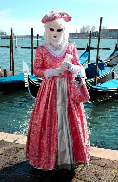 Karnevalsmaske in Venedig — Stockfoto