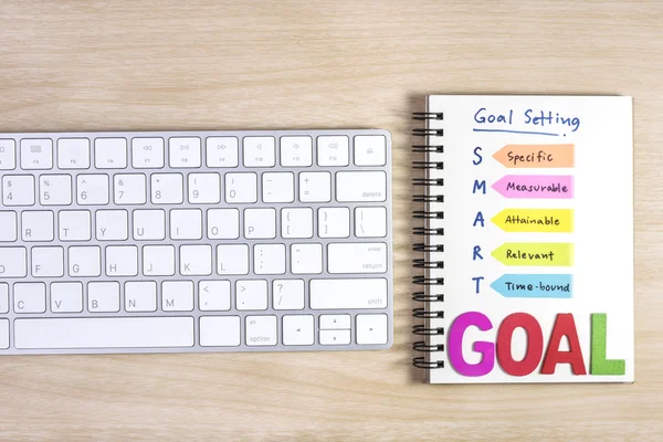 Smart goals setting written on the notebook — Stock Photo, Image