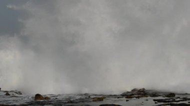 Olas, rompientes tr el Confital