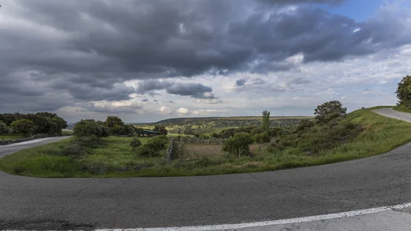 kırsal yol eğrisi