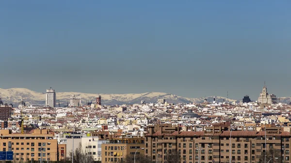 Linear park in Madrid — Stock Photo, Image