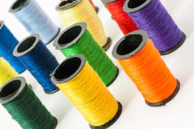 renkli bobin konuları