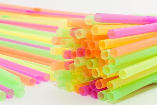 Levendige kleuren drinken rietjes plastic type — Stockfoto