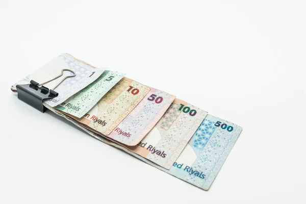 Katar para birimleri yüz Arabistan Riyali, beş yüz Arabistan Riyali, yüz Arabistan Riyali, elli Arabistan Riyali, on Arabistan Riyali, beş Arabistan Riyali ve bir Arabistan Riyali