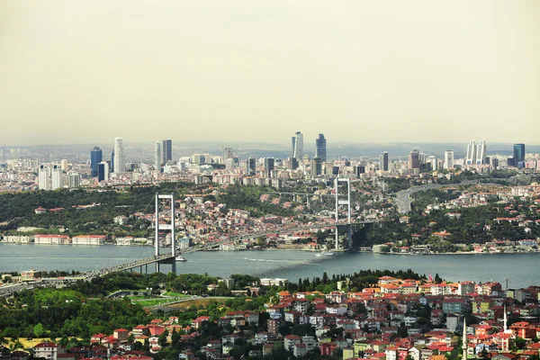 Bosphorus híd Isztambulban, Törökország. — Stock Fotó