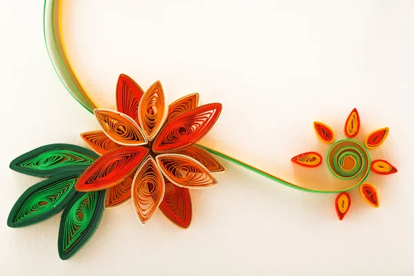 Paper flower on a greeting card close-up made with quilling tech — Stock Photo, Image