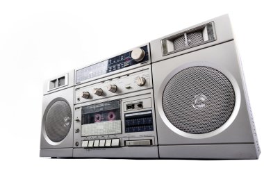 1980'lerde gümüş radyo beyaz izole müzik setini
