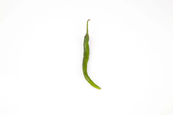 Zöld chili bors izolált fehér háttér — Stock Fotó