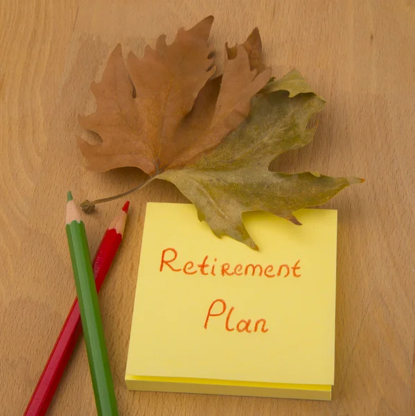 Retirement Plan on wooden table — Stock Photo, Image