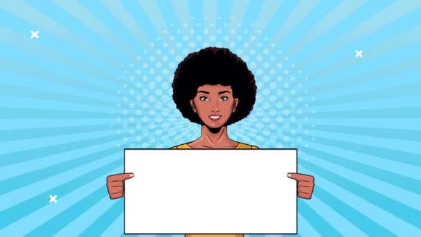 Afro vrouw met banner pop art stijl animatie karakter — Stockvideo