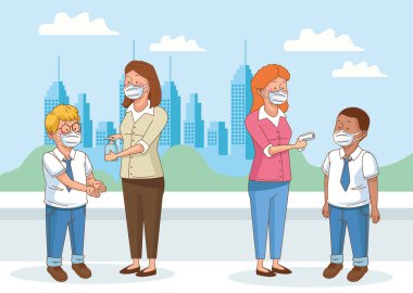 Öğrenciler ve öğretmenlerle okul sahnesinde covid önleyici