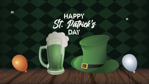 Szczęśliwy święty Patricks dzień literowania z piwa i krasnoludek tophat — Wideo stockowe